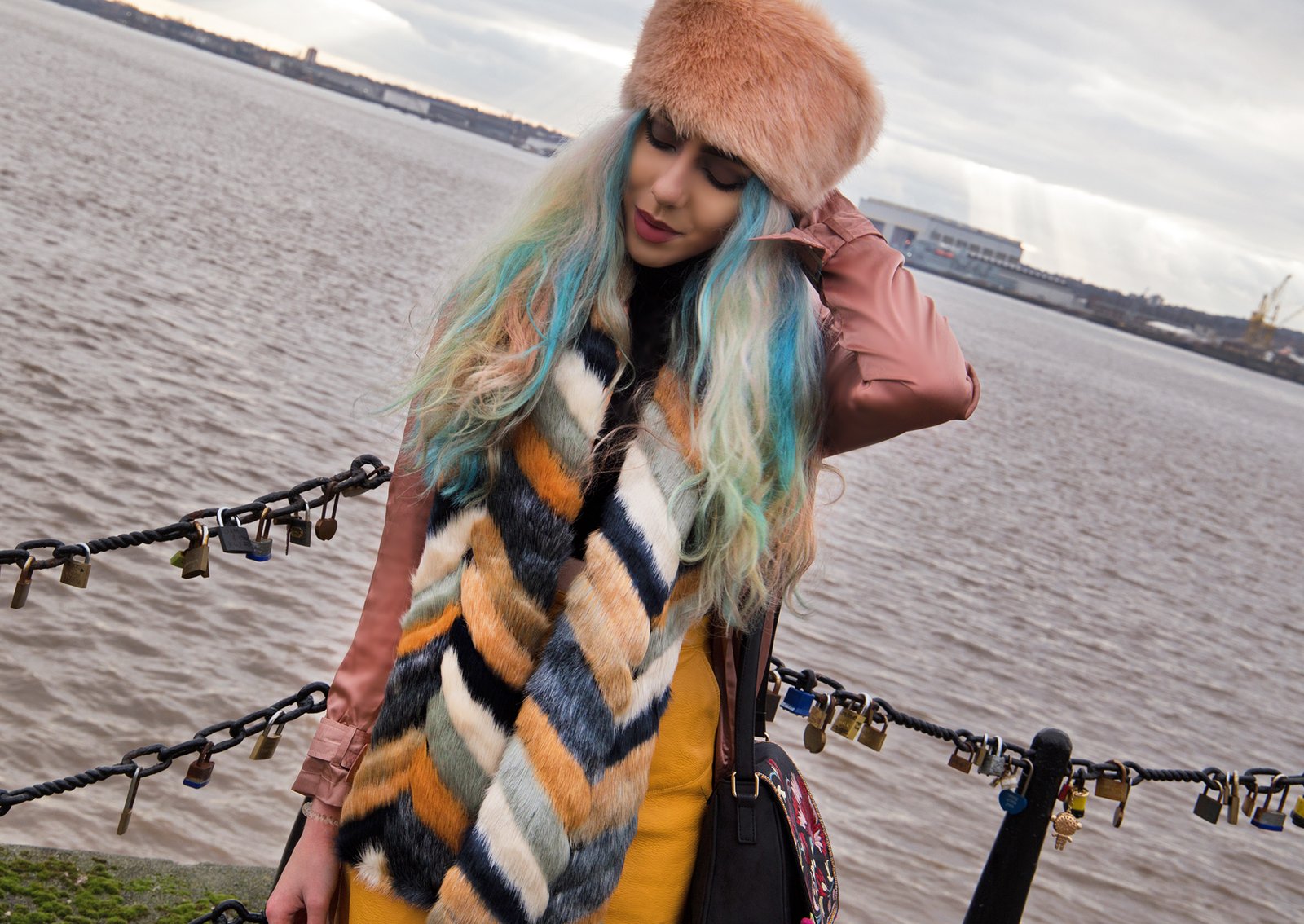 pastel hair fashion blogger Stephi LaReine