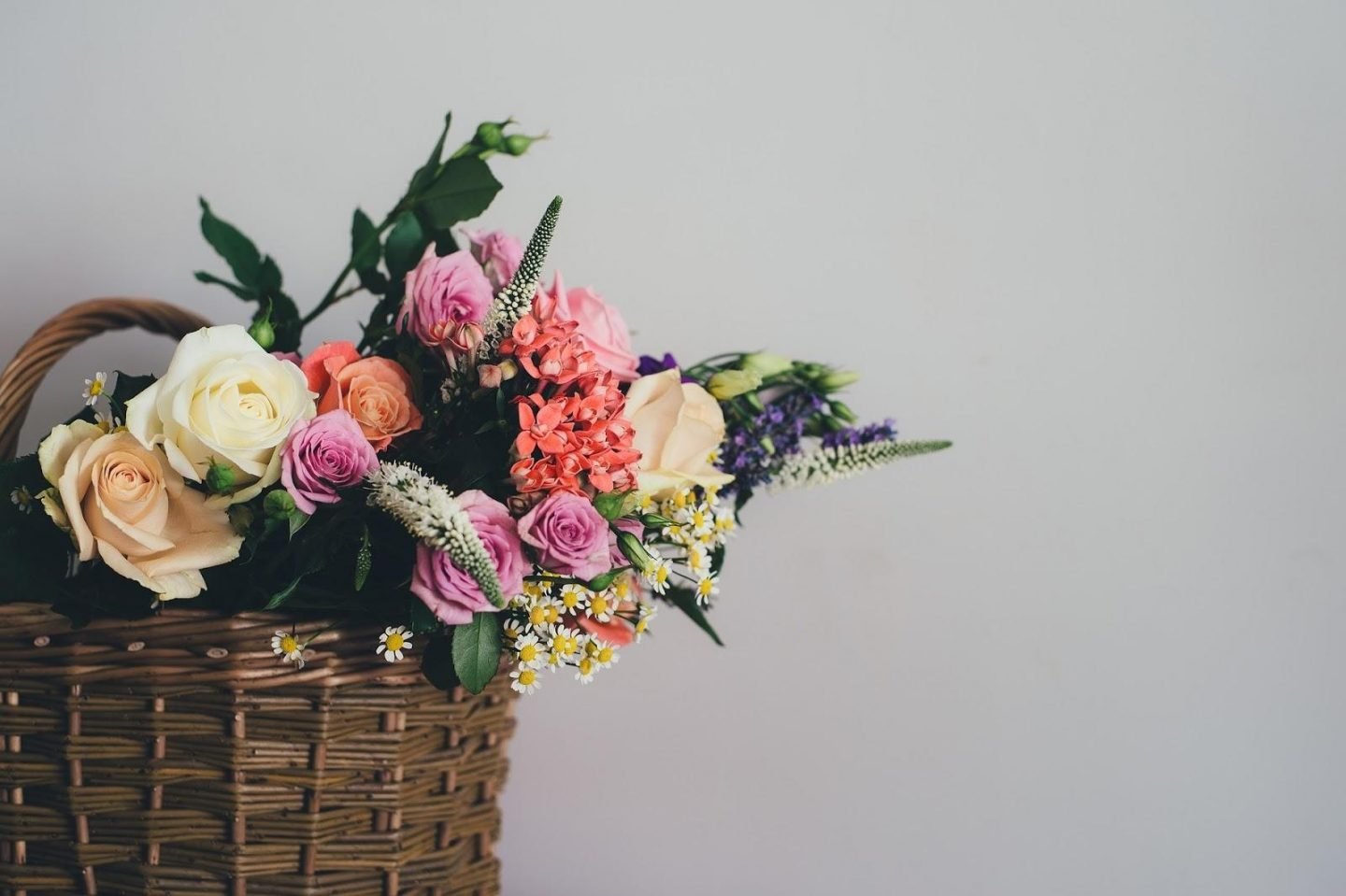 Looking to Impress? Why Flower Deliveries are a Great Gift