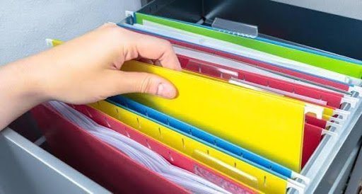 How Custom Presentation Folders Define Your Brand