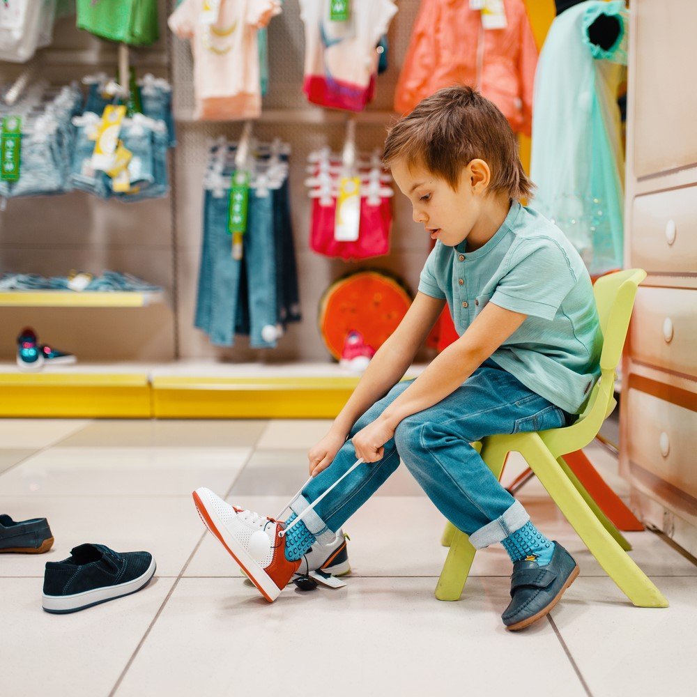 Tiny Kicks, Big Decisions: A Guide to Choosing the Perfect Kids’ Sneakers