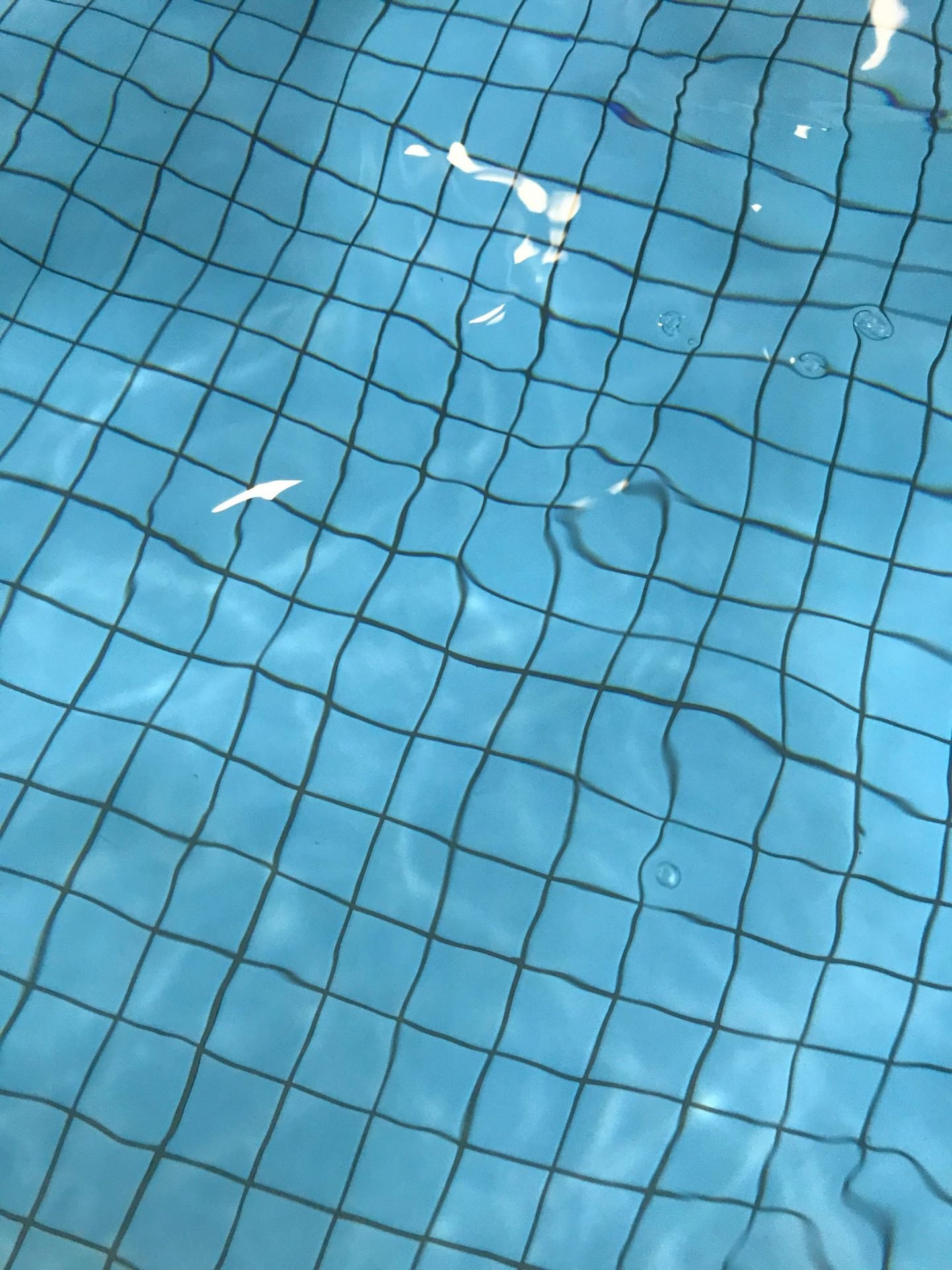 Ensuring Pristine Pools: How Liquidity Pros Can Meet All Your Pool Needs in Mandarin