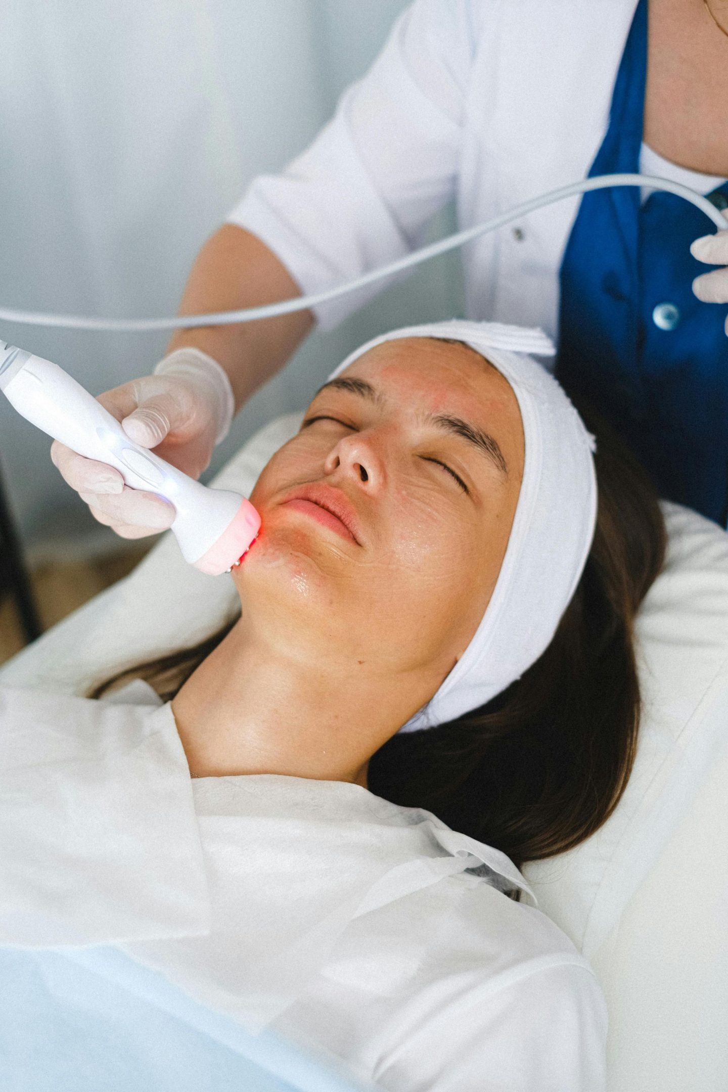 Dermatologists vs. Medi-Spas: Which is Right for Your Skincare Needs?